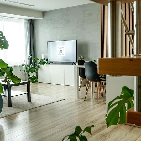 Апартаменты Urban Zenhouse No.2 - Breakfast Included Братислава Экстерьер фото