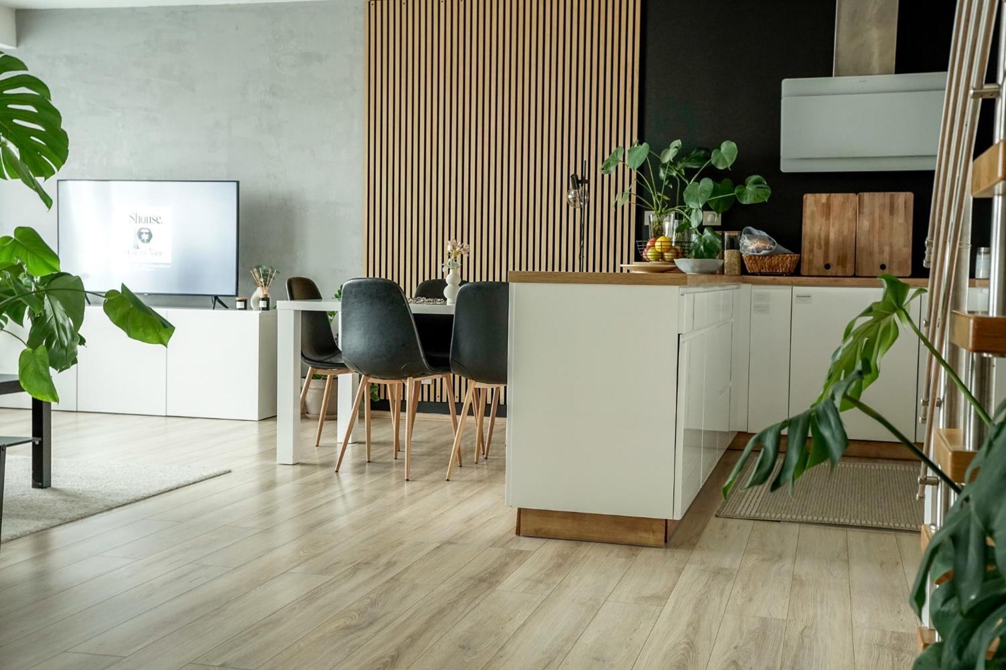 Апартаменты Urban Zenhouse No.2 - Breakfast Included Братислава Экстерьер фото